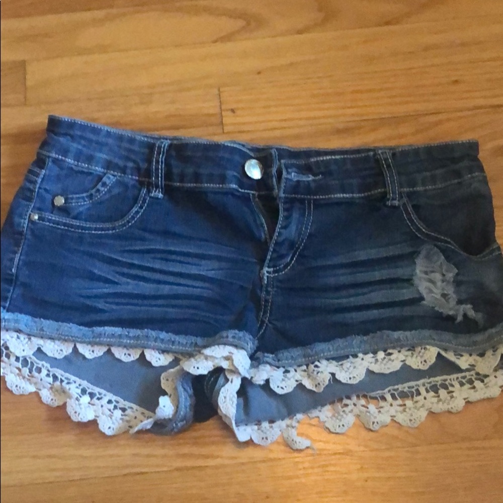 Ruffle lace jeans size 9!